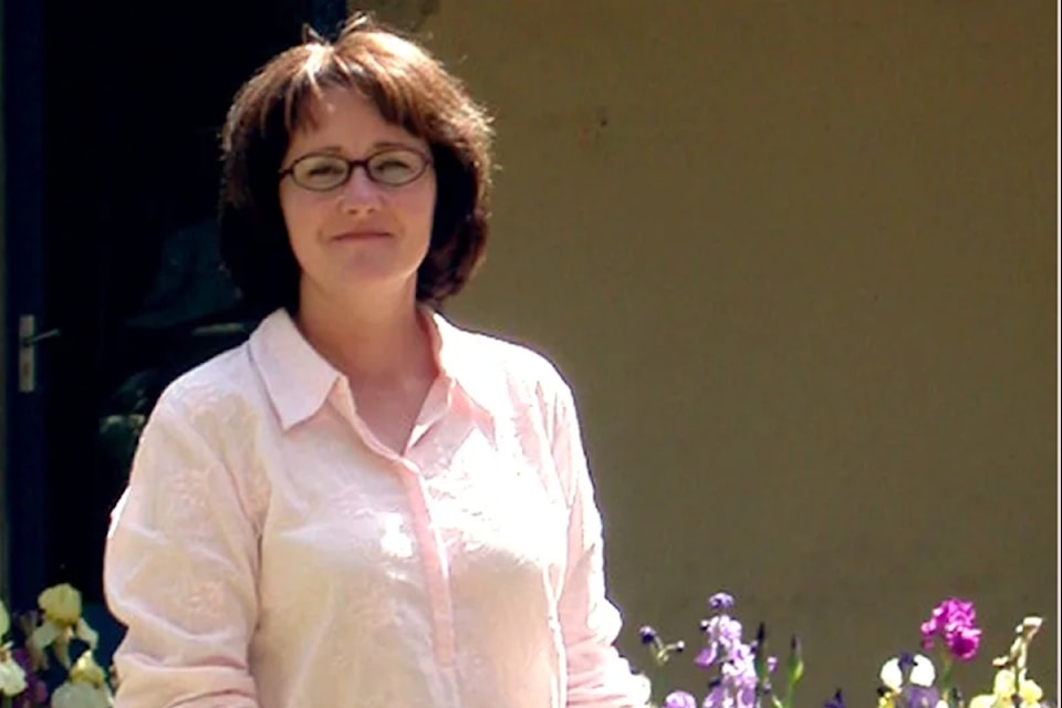 Campbell River watercolour artist Caren Heine has helped design a fourth collector coin for the Royal Canadian Mint. 