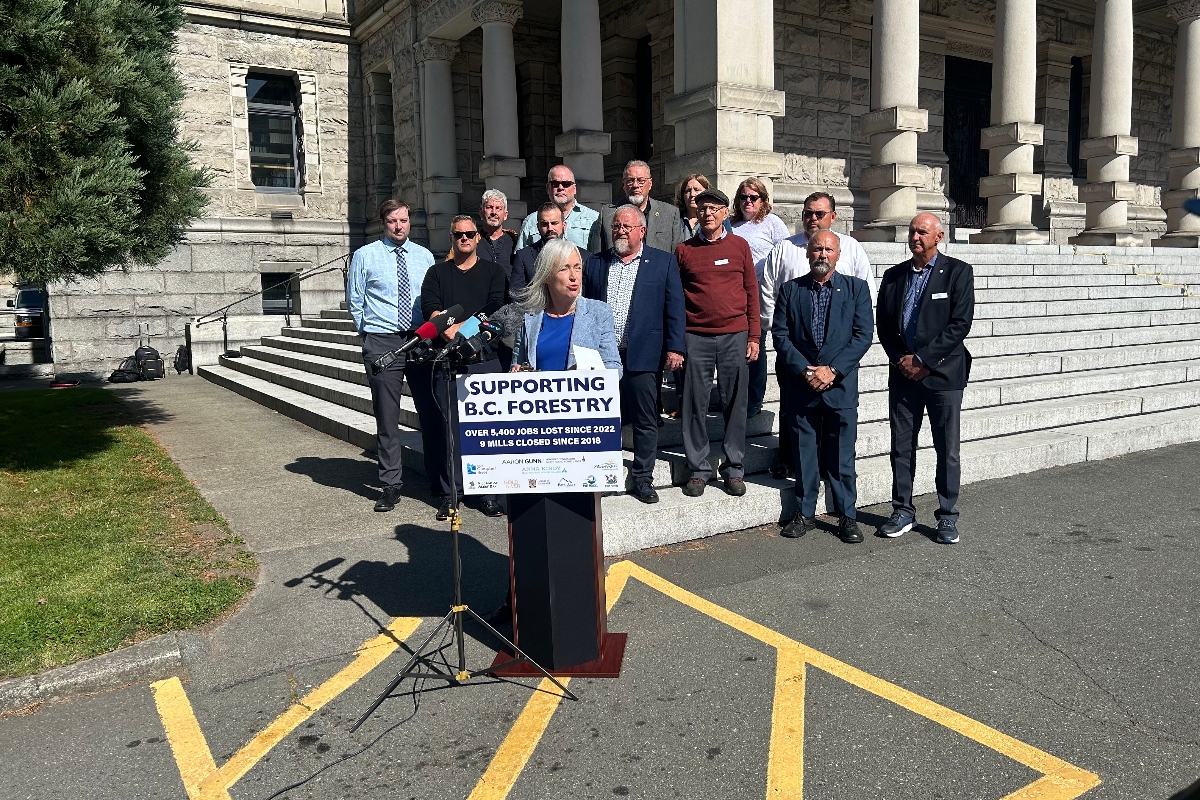 North Island 'one mill closure away' from collapse: Campbell River Mayor