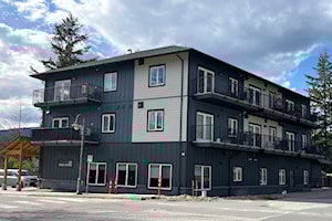 Kootenay Society for Community Living opens 13-unit housing complex