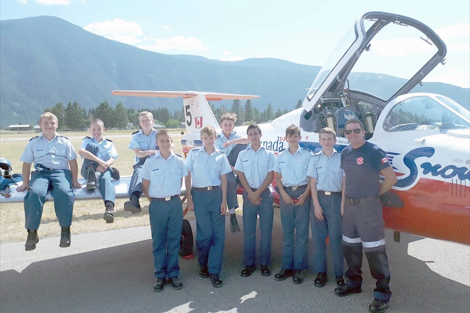 7898049_web1_170728-CAN-M-Cadets-With-Snowbird5