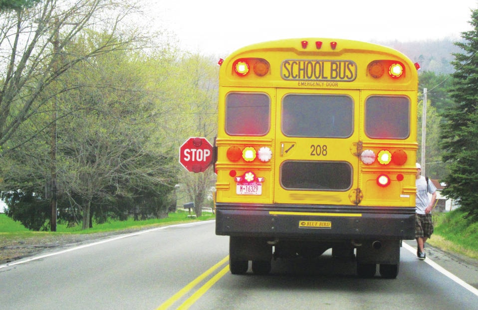 8210129_web1_School-Bus-Stopped