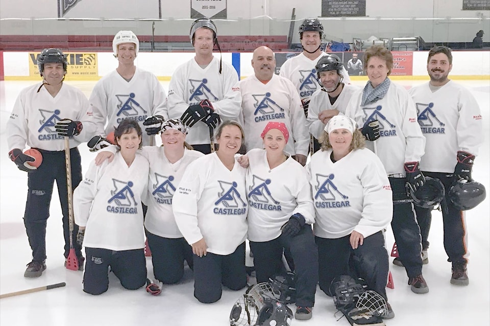 8501020_web1_170913-CAN-M-broomball