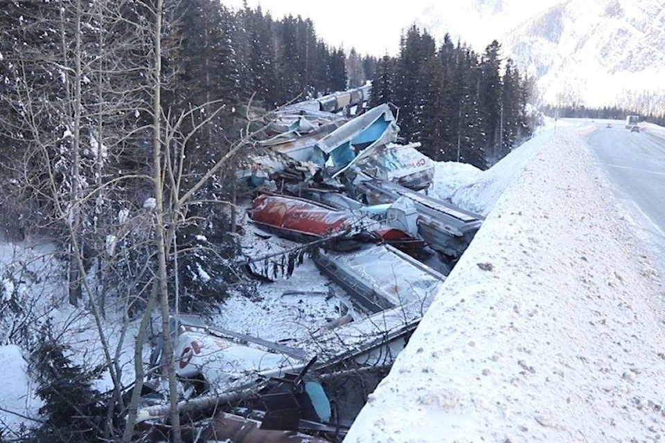 15458036_web1_15418434_web1_190205-BPD-M-field-train-cp-rail-derailment