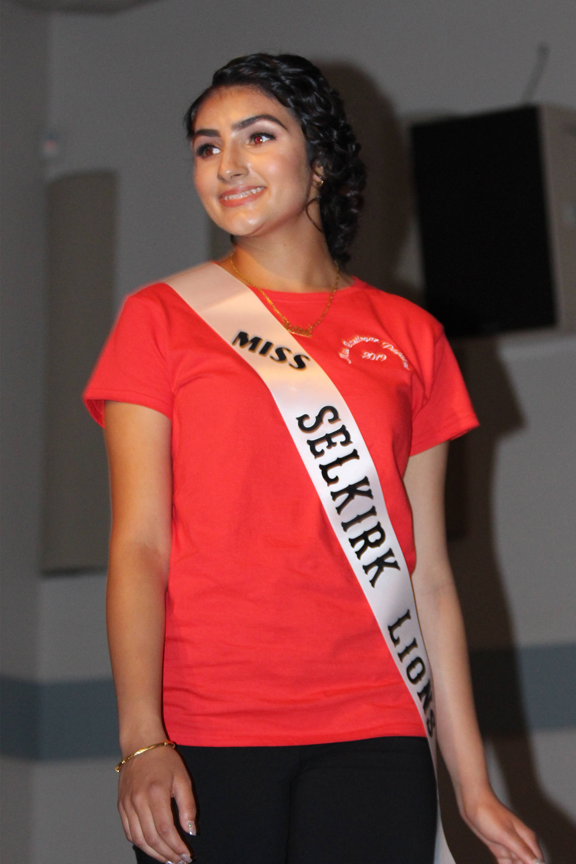 17141663_web1_190606-CAN-pageant10