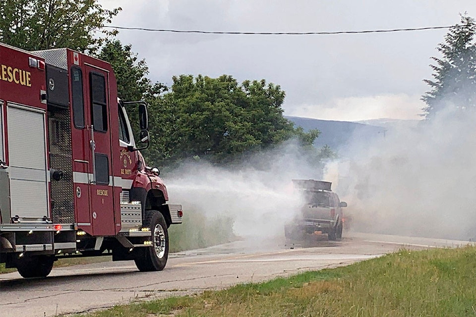 25418887_web1_210610-CAN-vehicle-fire-downtown_1