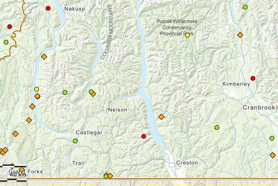 25784011_web1_210725-CAN-wildfires-west-koots-_1