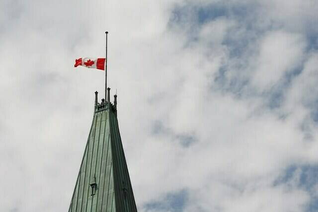 Legion to hoist flag at National War Memorial on Remembrance Day