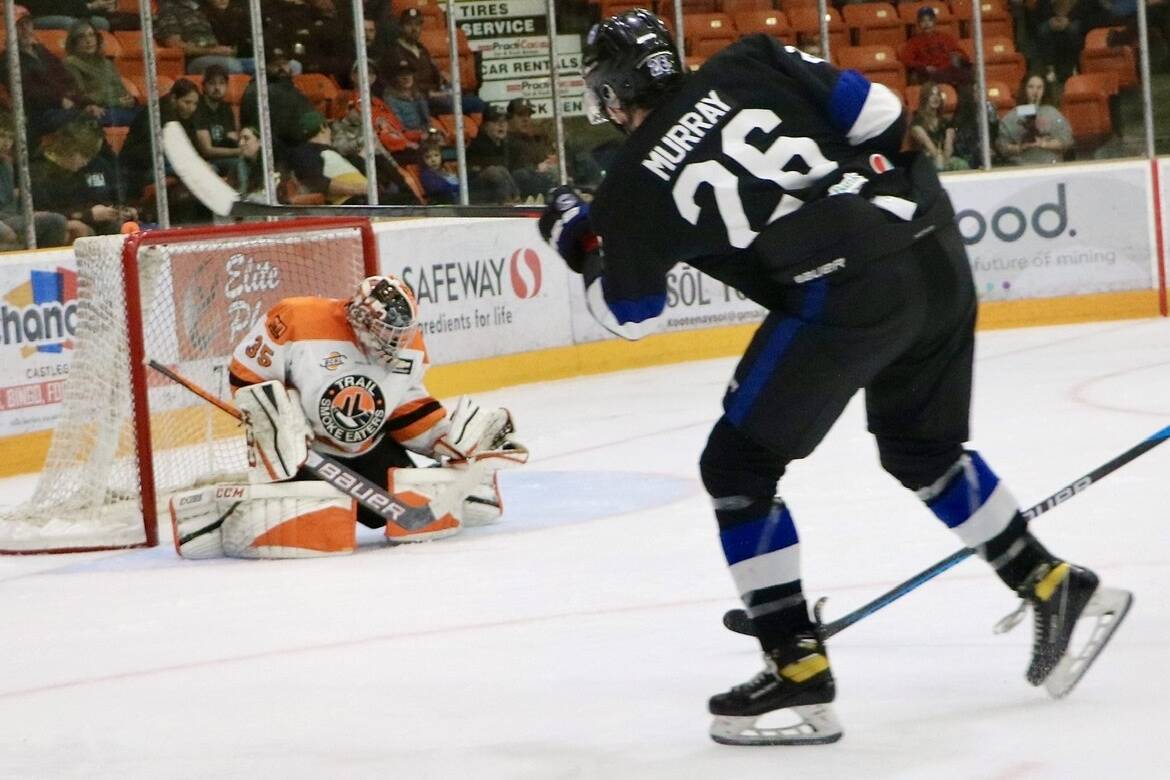 Trail Smoke Eaters claw out victory over Wenatchee Wild - Trail Daily Times