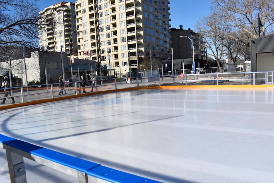 31575195_web1_220216-PWN-RinkSoftOpening-OutdoorRink_1