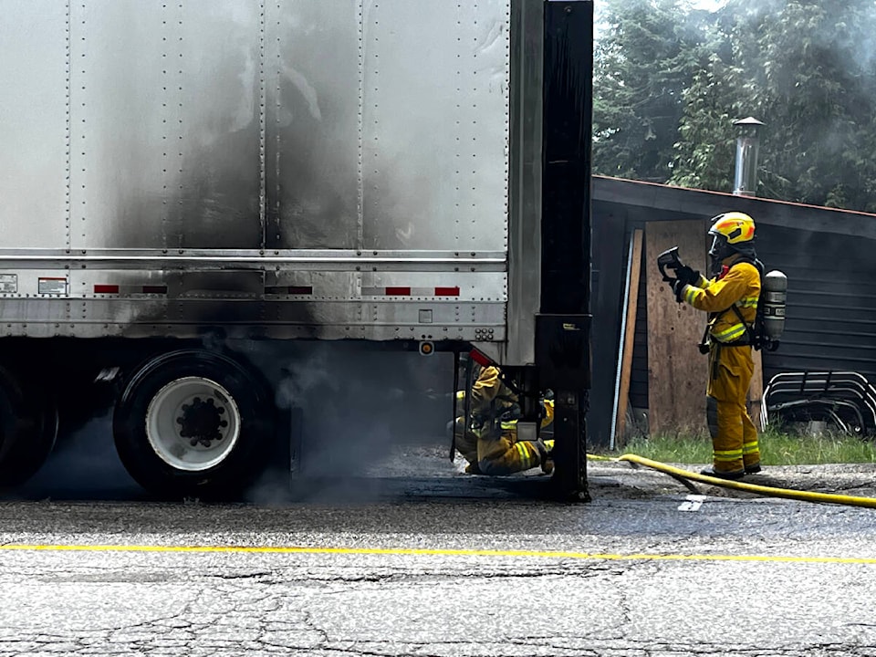 33170107_web1_230706-CAN-trailer-fire-kinnaird_1