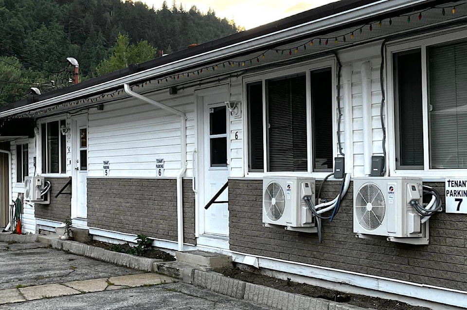 33224687_web1_230713-CAN-rota-villa-castlegar_1