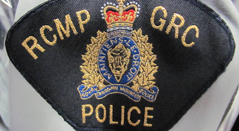 12355014_web1_RCMP-logo-badge--1-