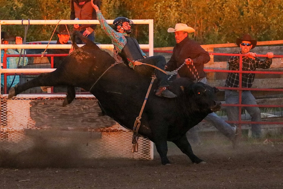 25759888_web1_210815-CAS-RodeoStoryPics-CastorRodeo_8