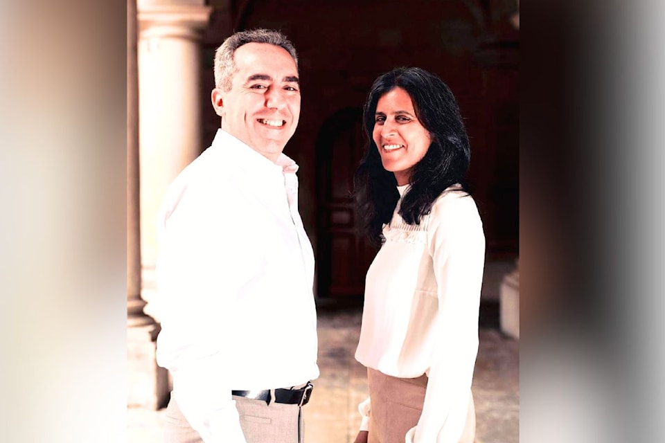 bose-pastor-duo