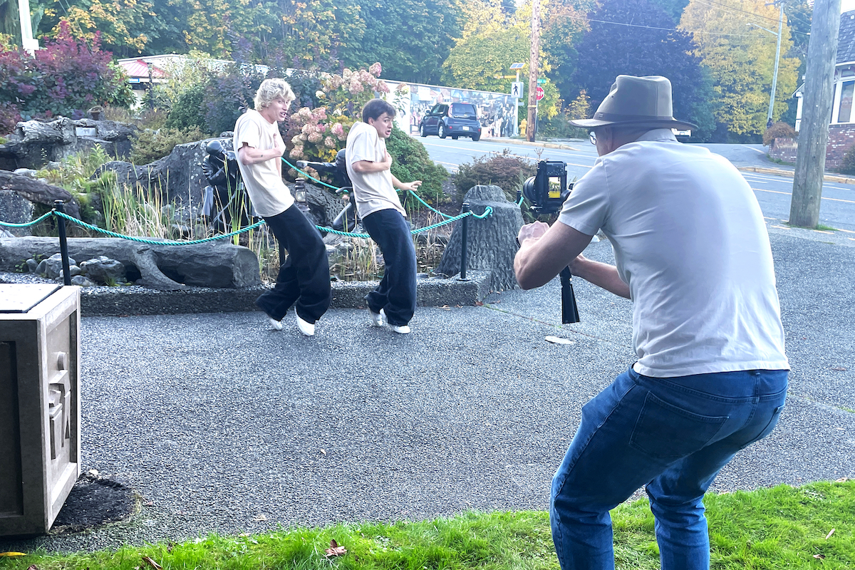 Ellen DeGeneres shares Island dance duo’s viral video