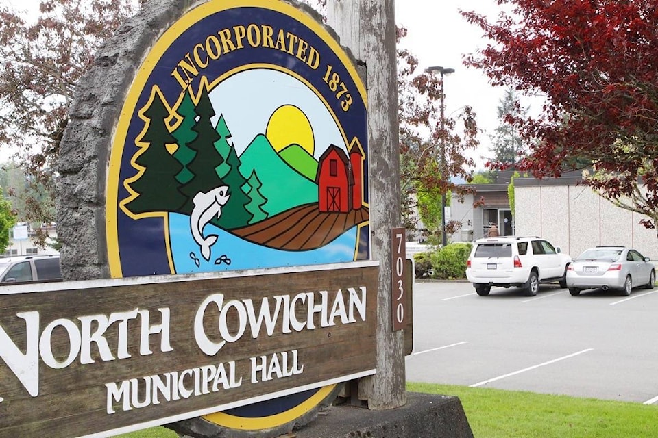 9531374_web1_North-Cowichan-sign