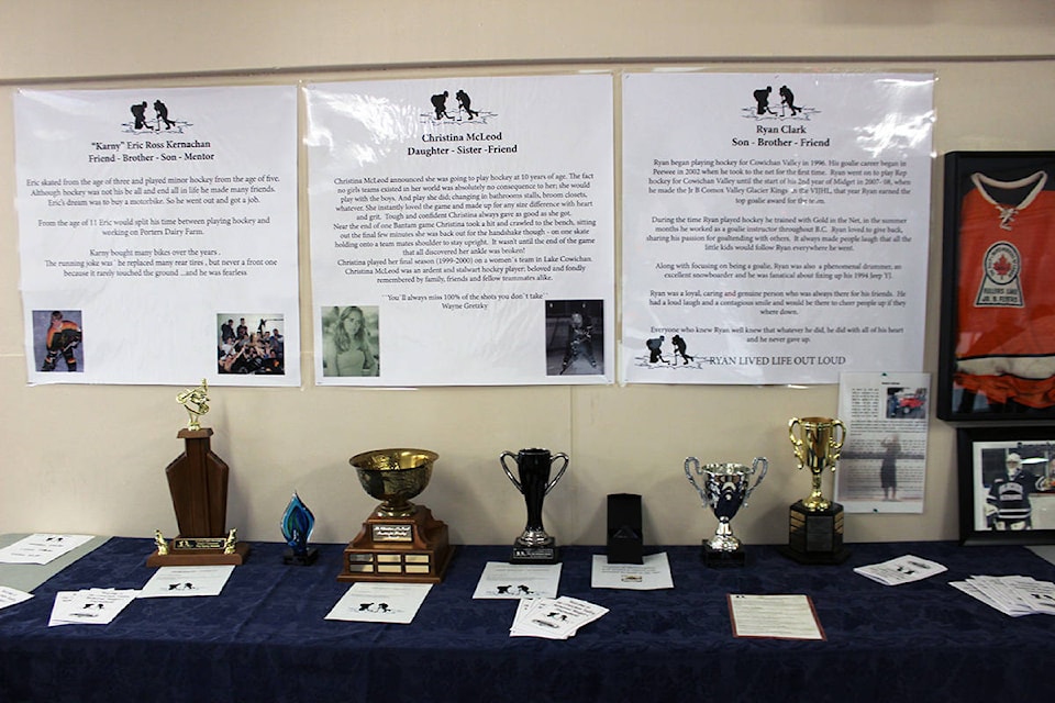 10974351_web1_Memorial-awards