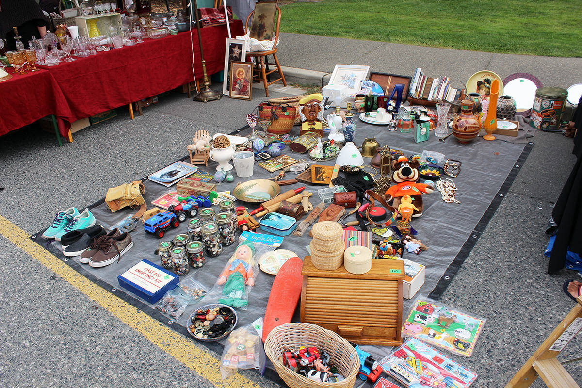 Chemainus Giant Street Market Chemainus Valley Courier Chemainus Giant Street Market Chemainus Valley Courier