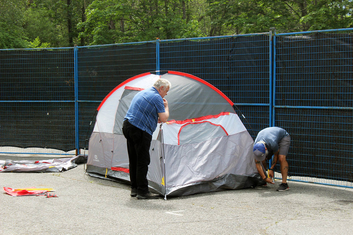 21595928_web1_200521-CHC-Fuller-Lake-homeless-tenting-site-ready_5