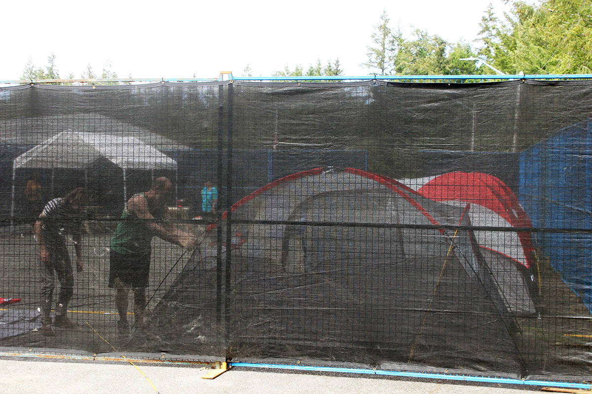 21595928_web1_200521-CHC-Fuller-Lake-homeless-tenting-site-ready_7