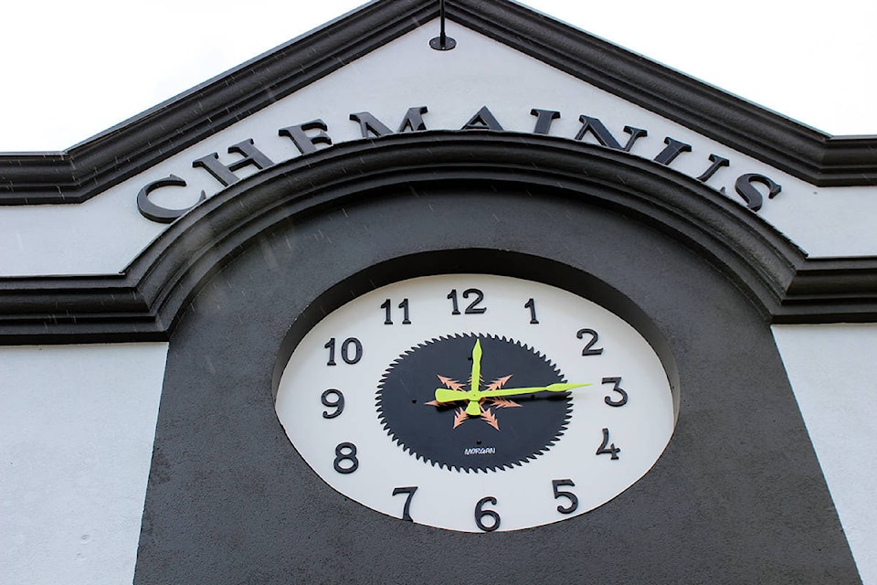 The clock outside the Chemainus Public Market is the clever creation of Morgan Bristol. (Photo by Don Bodger)