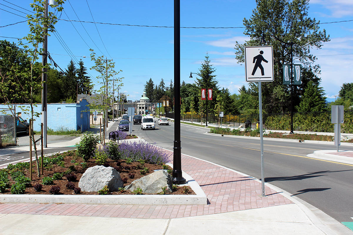 25233748_web1_210527-CHC-Chemainus-Road-review-story_5