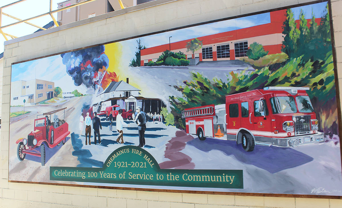 25634434_web1_210701-CHC-Fire-department-mural-completed_3