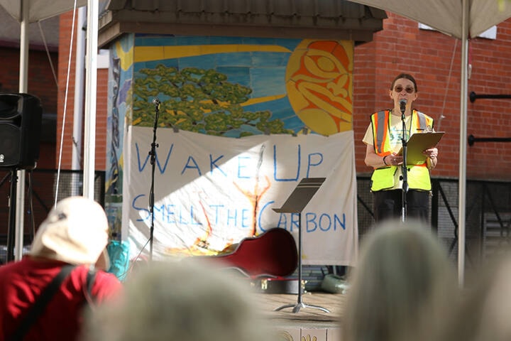 Jane Kilthei introduces speakers at a pre-election climate change rally in Duncan on Wednesday, Sept. 8. (Kevin Rothbauer/Citizen)