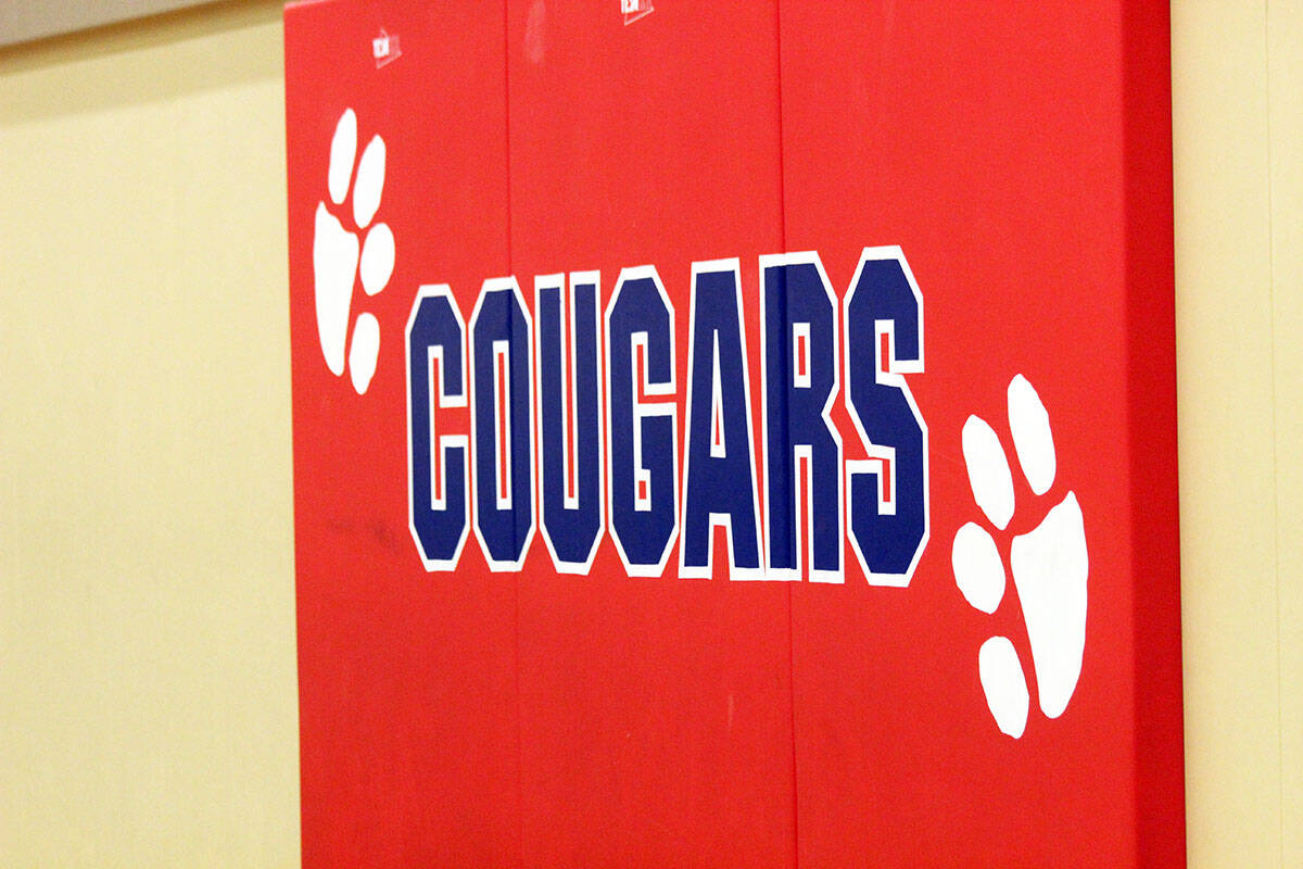 26791122_web1_211014-CHC-Cougars-volleyball-started_3