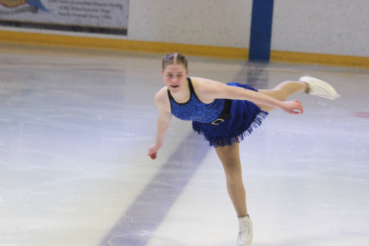 28604530_web1_220331-CHC-Senior-solos-skating_6