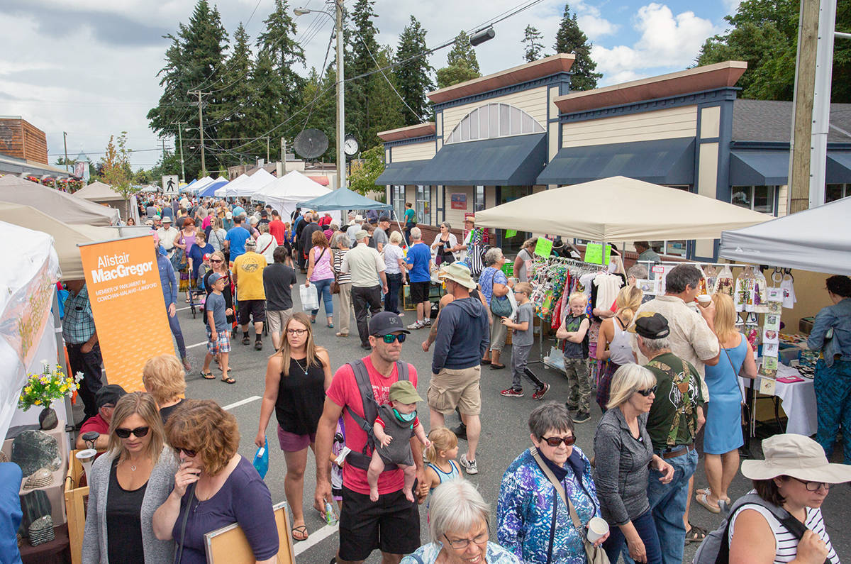 Giant Street Market occupies Willow Street Saturday Chemainus Valley Courier