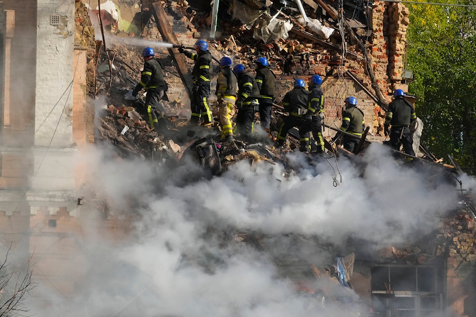 30722906_web1_221017-CPW-Ukrainian-resilience-Russian-barrage-firefighters_1