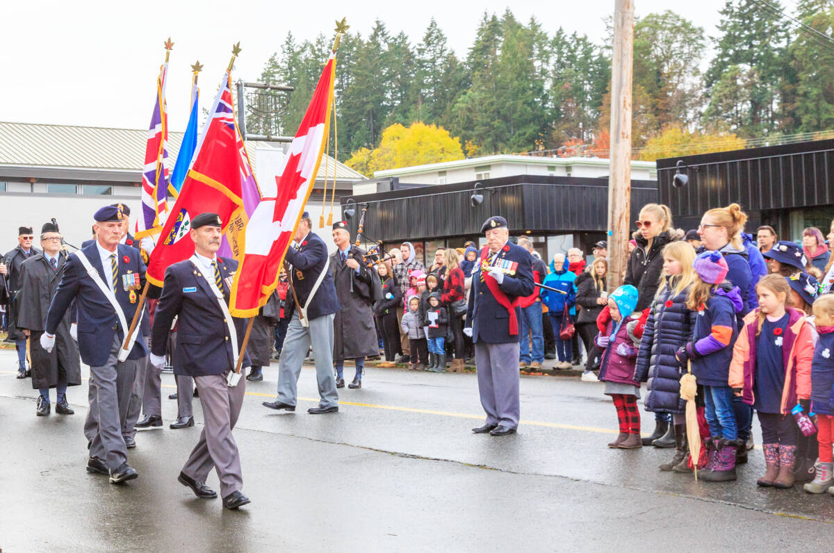 31007271_web1_221117-CHC-Remembrance-Day-services_9