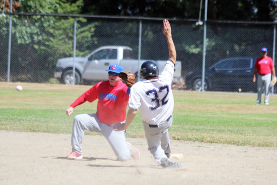 33391089_web1_230727-CHC-Baseball-doubleheader-played_2