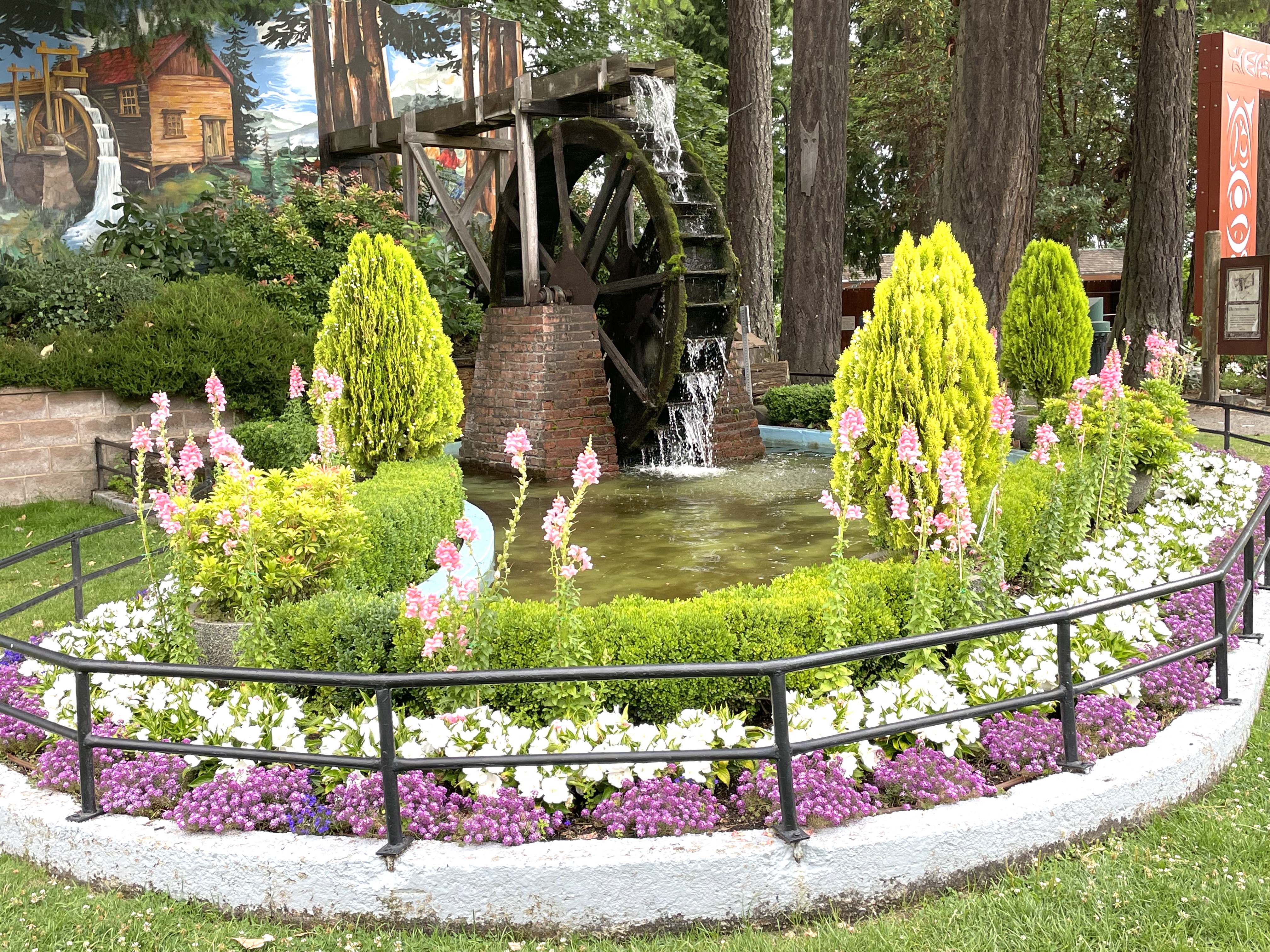 New waterwheel coming to Chemainus park