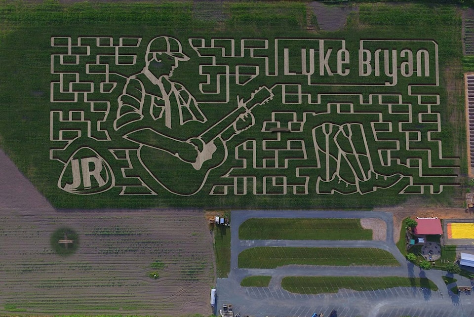 2024-corn-maze-design-scaled