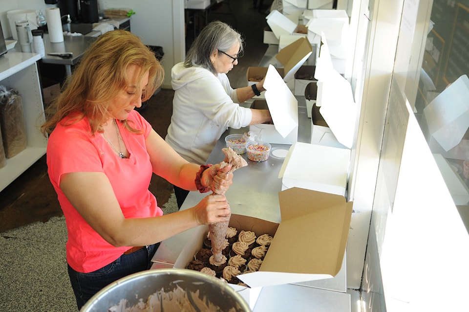 chilliwackcupcakefestivalprep10924
