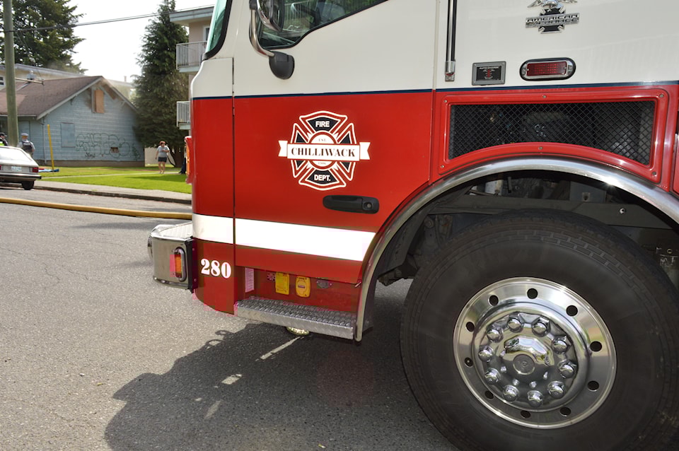 fire-truck-chwk-fire