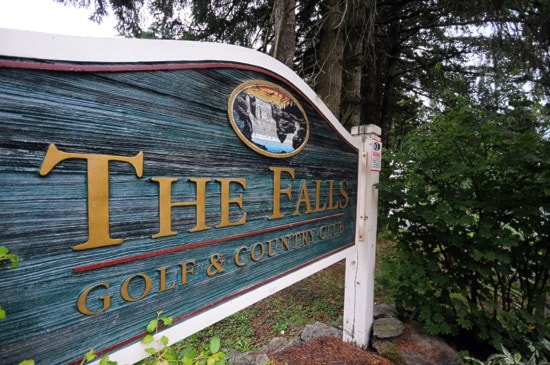 12360chilliwackFallsGolfsign