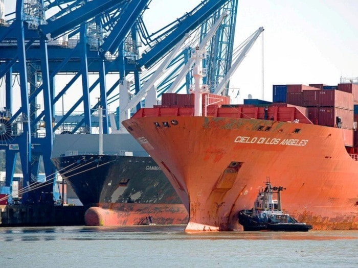 21878surreyContainerships-PortMetroVancouver-7web