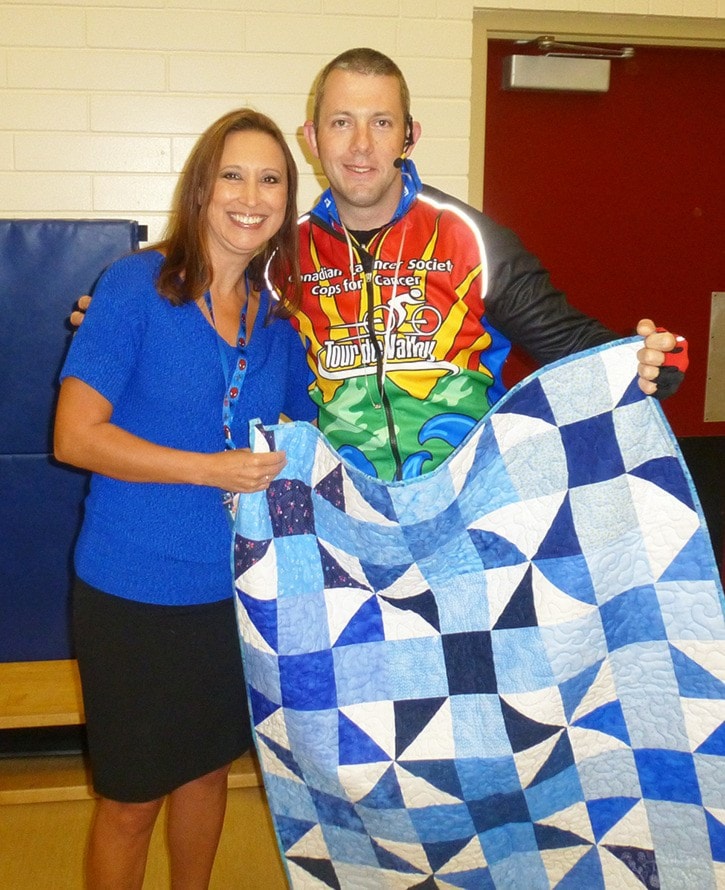 59998aldergroveCops4CancerSpergerQuilt461WEB