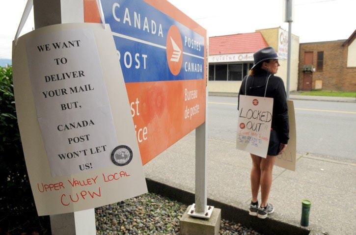 97574chilliwackcanadapoststrike.0614