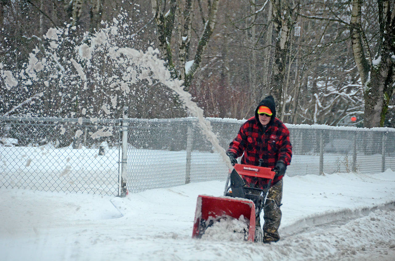 9981613_web1_Snowblower