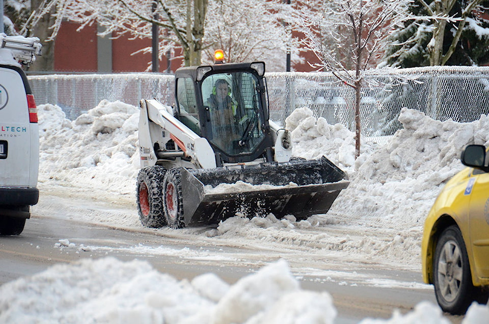 10026275_web1_SidewalkSnowClearing