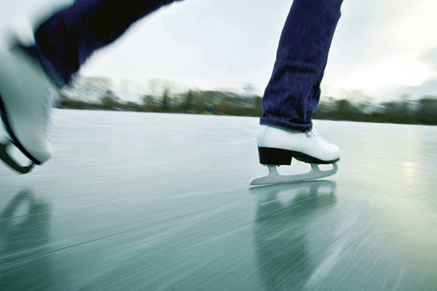 18087713_web1_ice-skating