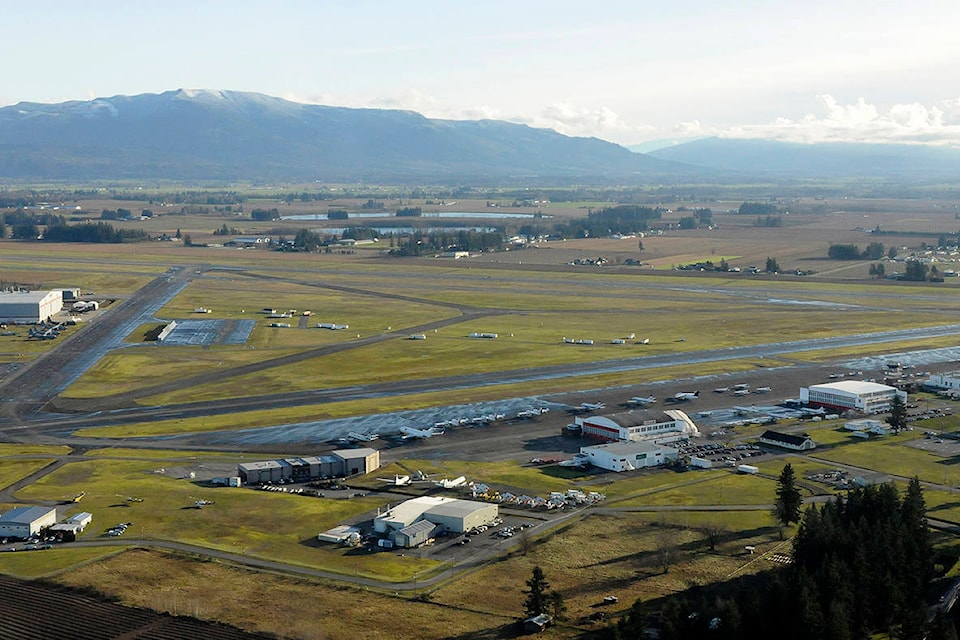 18471406_web1_Airport-aerial_1