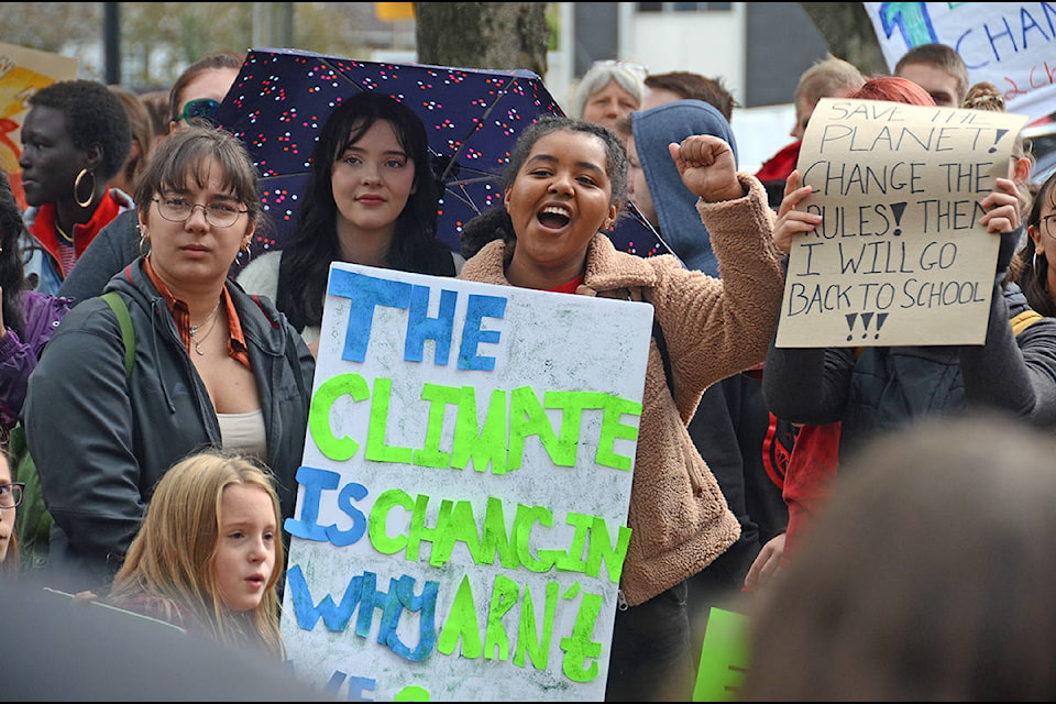 Students from all three Chilliwack high schools were at Five Corners on Sept. 27, 2019 for the Global Climate Strike. (Paul Henderson/ The Progress)