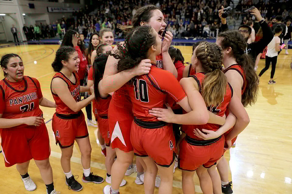 20810853_web1_200304-ABB-bball-panthers_1