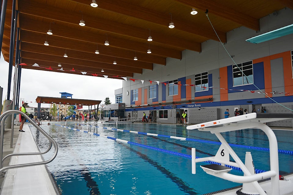 21956811_web1_180704-LAT-Aldergrove-Pool-Opens-2_3