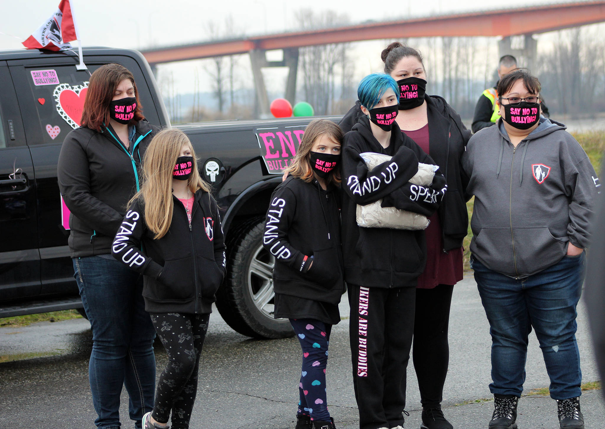 B.C. high school girls go braless to protest dress code - The Chilliwack  Progress